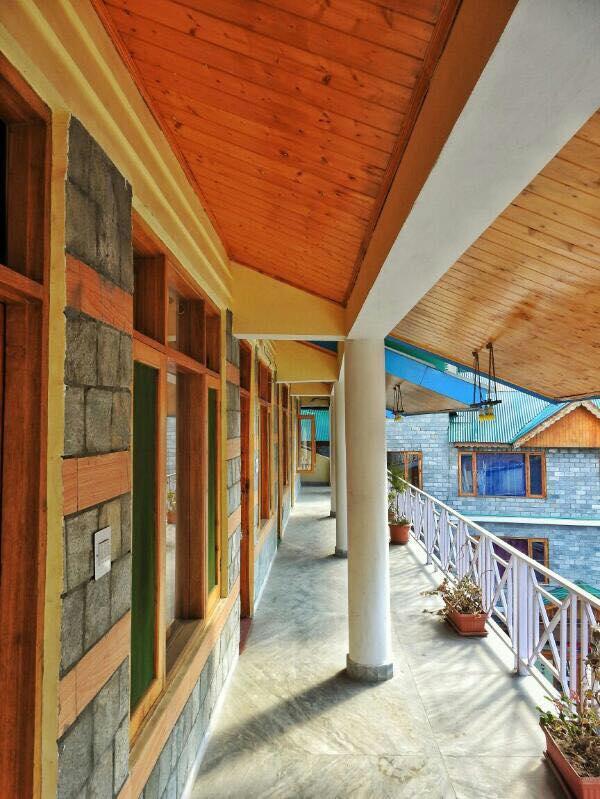 Hotel Apple Villa Manāli Esterno foto